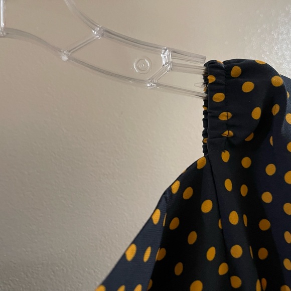 Ann Taylor flutter sleeve blouse. Navy with gold polka dots. Lined in navy. XL - Picture 4 of 4
